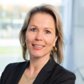 Pauline Smit